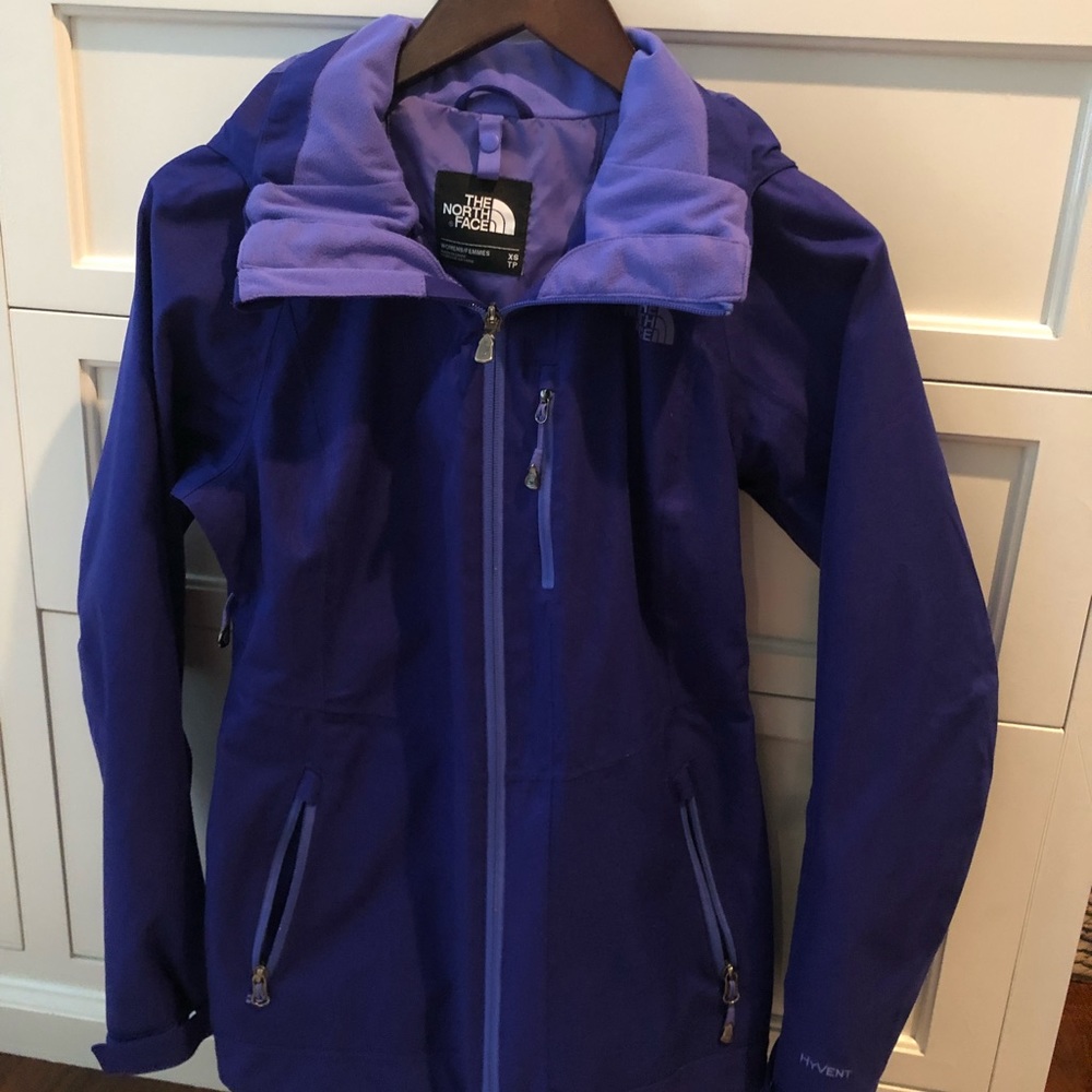 Women’s NorthFace Thermoball jacket